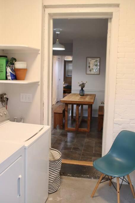 Cosy In Cobble Hill *