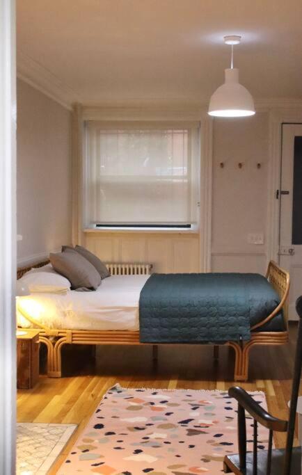 Cosy In Cobble Hill